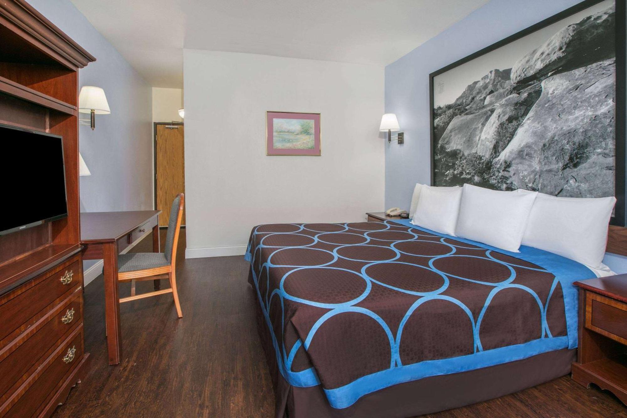 Super 8 By Wyndham Garland North Dallas Area Εξωτερικό φωτογραφία