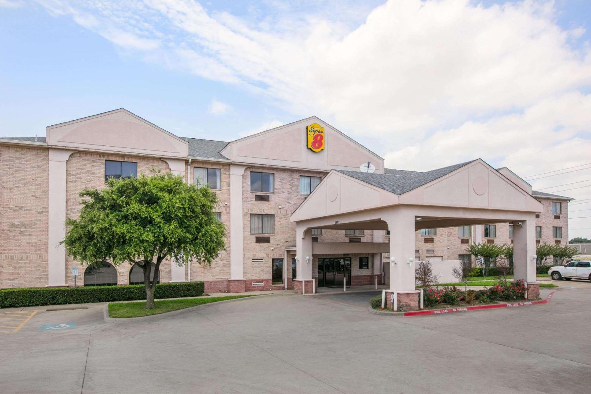 Super 8 By Wyndham Garland North Dallas Area Εξωτερικό φωτογραφία