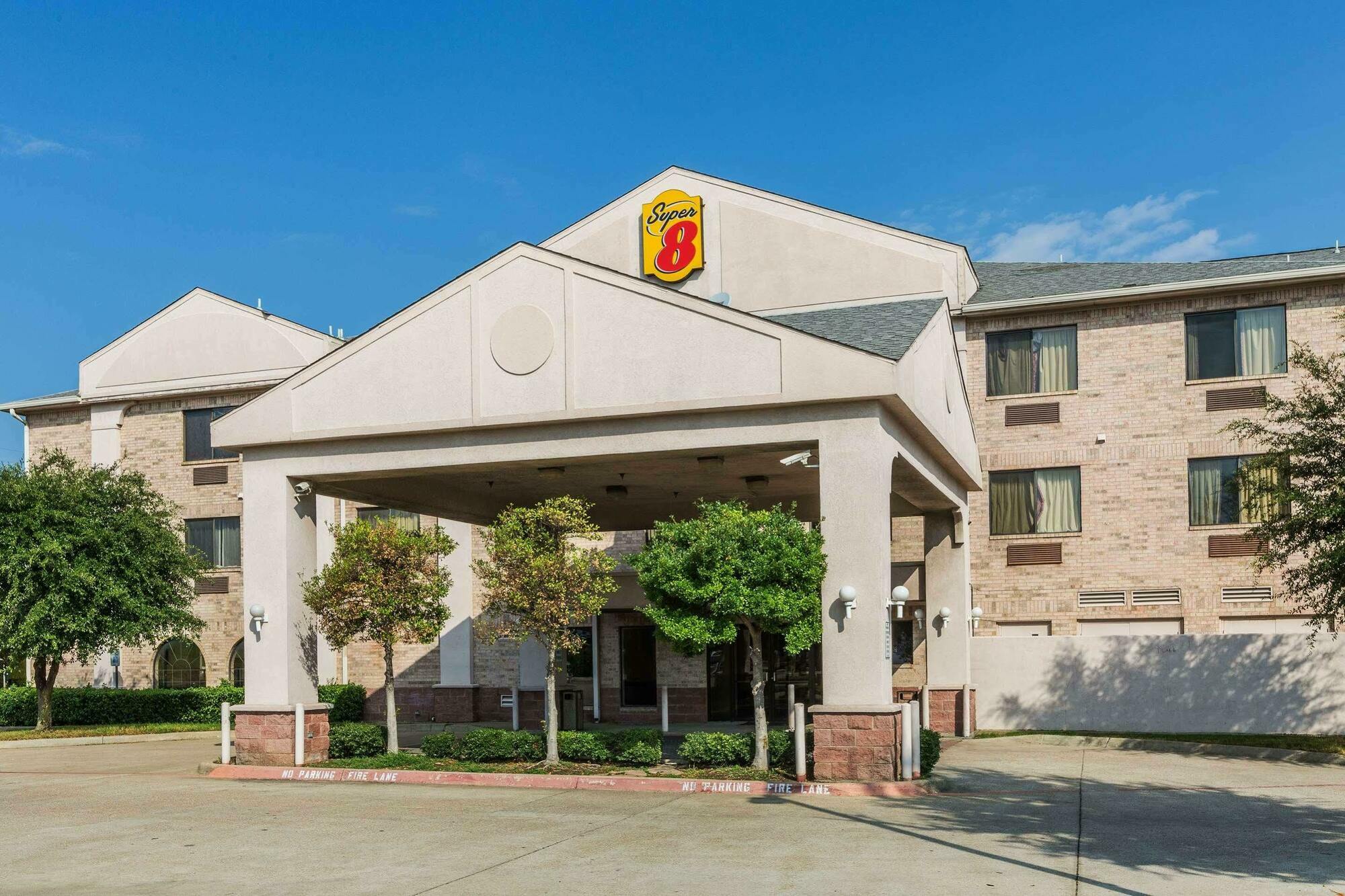 Super 8 By Wyndham Garland North Dallas Area Εξωτερικό φωτογραφία